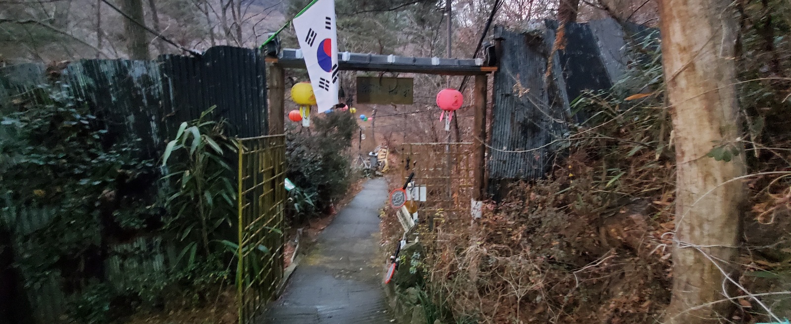 2000769928_DE9qGyn4_117cd6304fd88ae50604e8f099add0959916e376.jpg 이미지크게보기